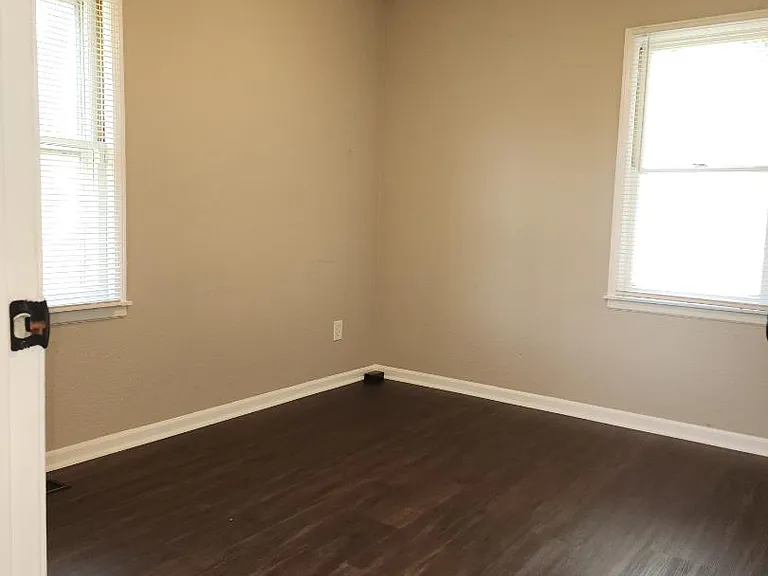 Unit Photo