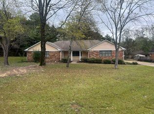 106 Wildwood Cir, Tupelo, MS 38801