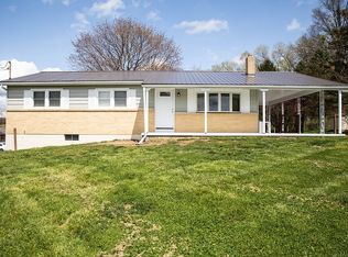 27 Deer Run Aly, Loysville, PA 17047
