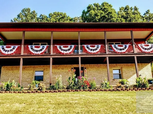750 Memory Ln, Princeton, WV 24740