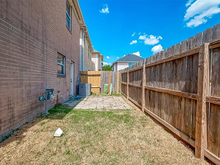 206 Sydnor St — Photo 32