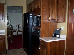 201 Lynn Ann Dr, New Kensington, PA 15068