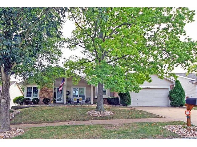 16484 Birch Forest Dr photo 1