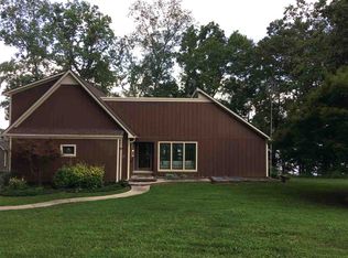 9601 Riverside Rd, Athens, AL 35611