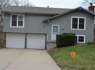 2013 SW Speas Dr, Blue Springs, MO 64014