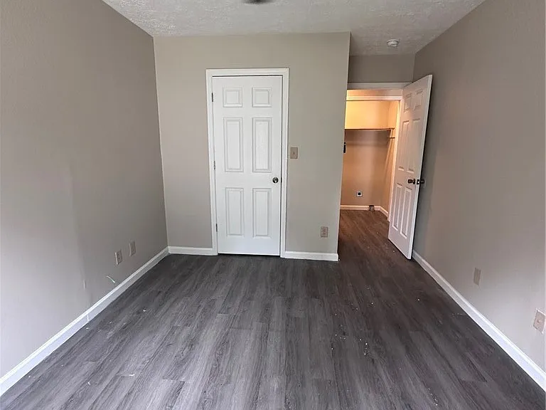 5801 Aftonshire Dr — Photo 7