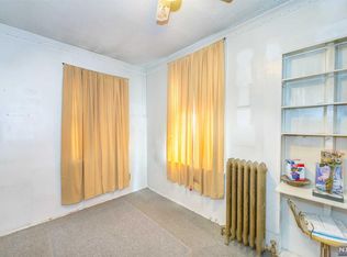 512 39th St, Union City, NJ 07087