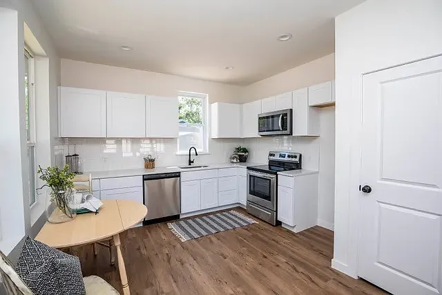 3 bed, 1012 sqft, $1,650 — Photo 1