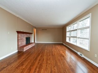 4125 NW Hawthorne Cir, Kansas City, MO 64116