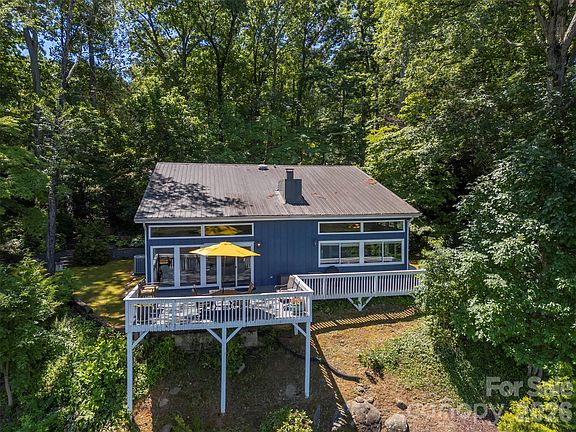 2nd image of 377 Kingswood Dr