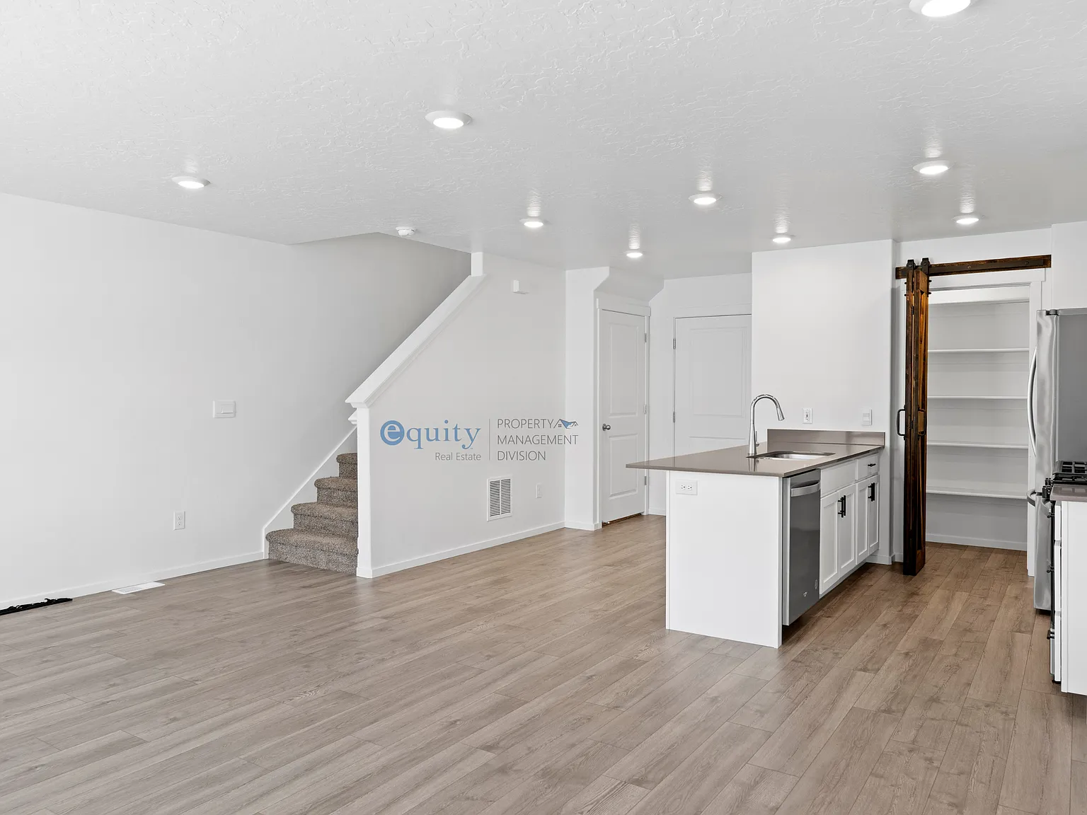8710 W Cordero Dr - FO - 1 — Photo 4
