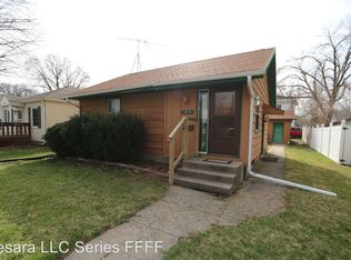 1513 S 8th St, Burlington, IA 52601