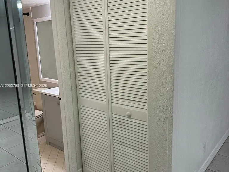 112 Lake Emerald Dr #207 — Photo 7