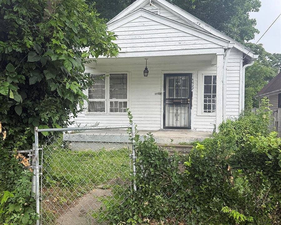 1st image of 4021 Grand Ave