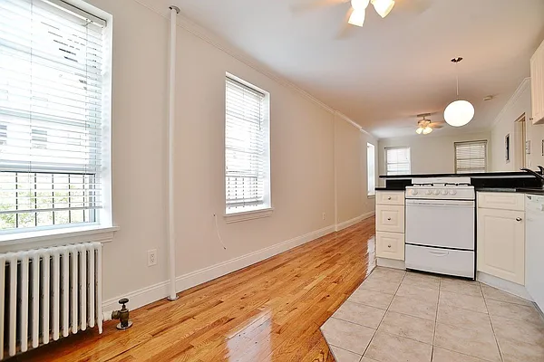 Rented by Warren T Real Estate Corp. | media 24