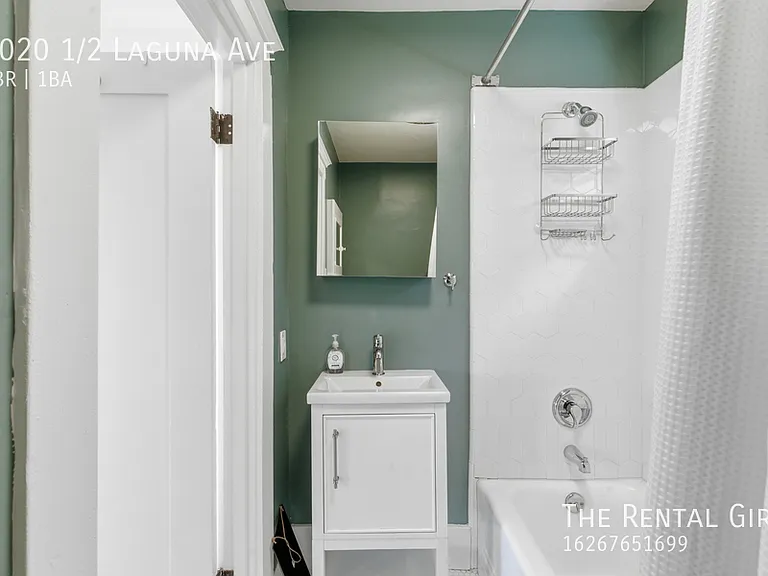 1020 1/2 Laguna Ave — Photo 12