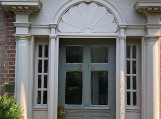 2012 Lauderdale Rd APT 3, Louisville, KY 40205