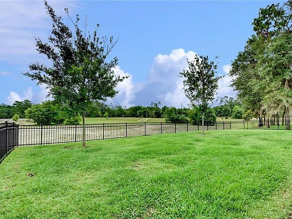 2nd image of 424 Holly Oak Blvd