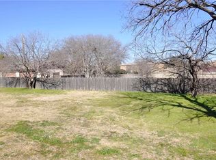 4900 Cummings Dr, North Richland Hills, TX 76180