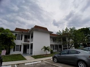 4951 Wedgewood Way APT 1, West Palm Beach, FL 33417