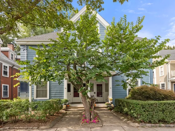 28 Brook St #28, Brookline, MA 02445