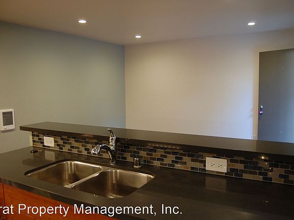4th image of 4191 Cleveland Ave #5773347