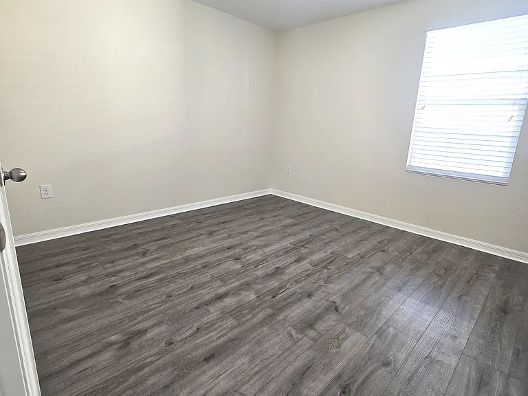 5024 San Palmore Dr — Photo 37