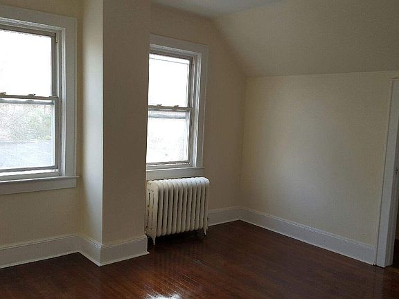 4th image of 22 Fawcett St APT 3