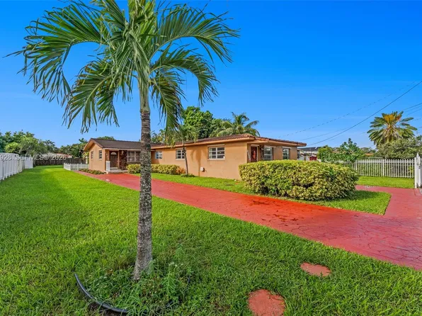 8820 SW 27th St, Miami, FL 33165