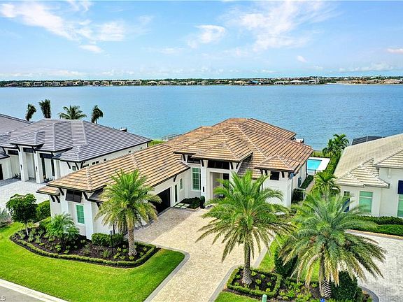 2nd image of 11411 Canal Grande DR
