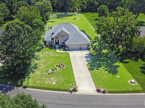 5th image of 1400 Arlington Chase