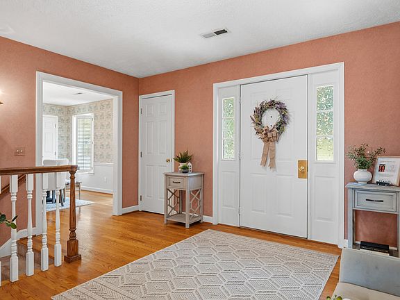 5th image of 494 Soapstone Hill Rd SE