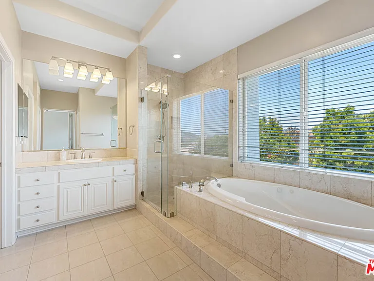 1385 White Feather Ct — Photo 7