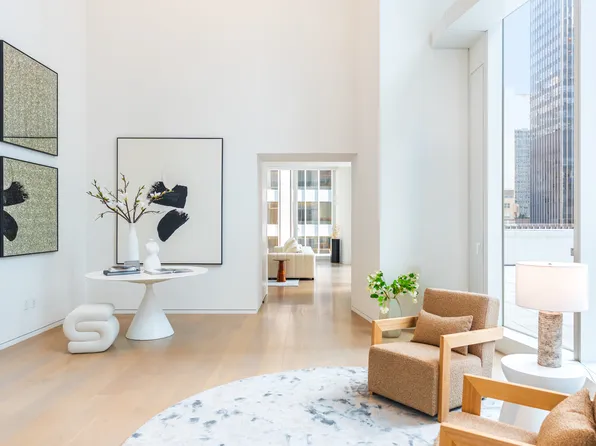 100 East 53rd Street image 12 of 35