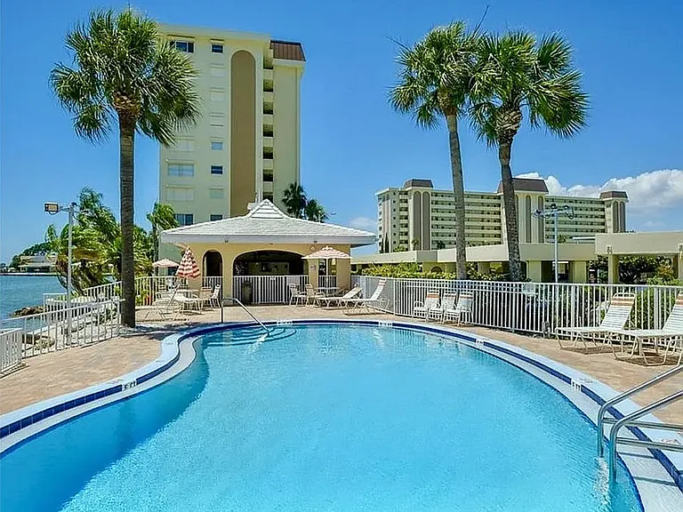 4750 Cove Cir #503 — Photo 23