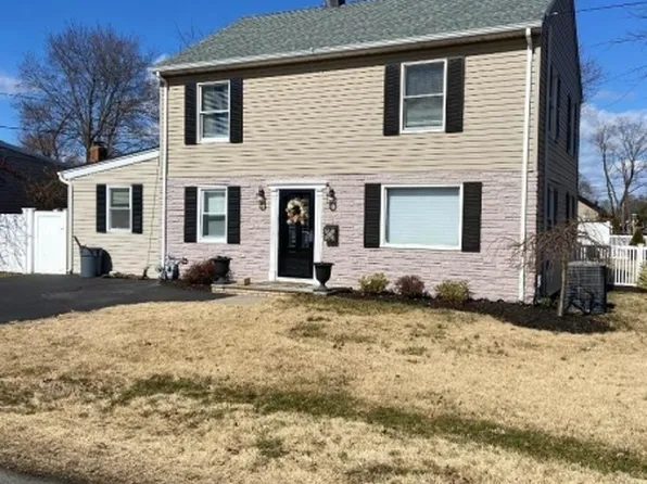 2 Della Ave, Pequannock Twp., NJ 07444