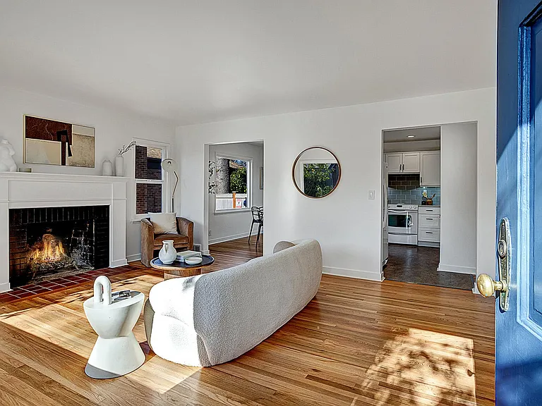 808 W Armour St — Photo 18