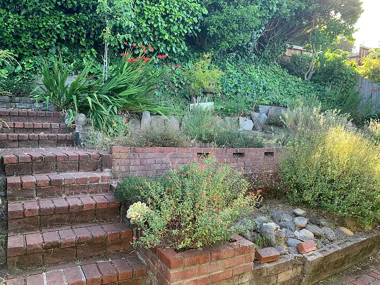 195 Morning Sun Ave — Photo 2
