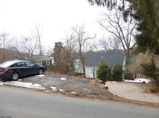 6 Glenside Trl, Sparta, NJ 07871