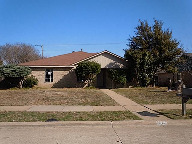1st image of 3213 Santana Ln