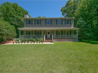 22 Cragmere Rd, Airmont, NY 10901