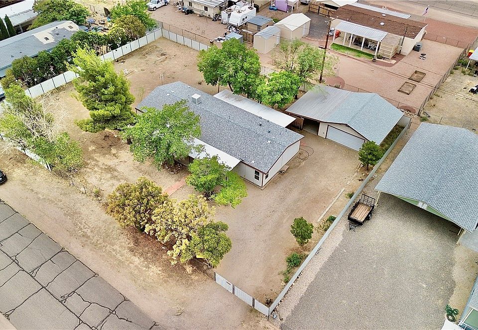 1st image of 2450 E John L Avenue