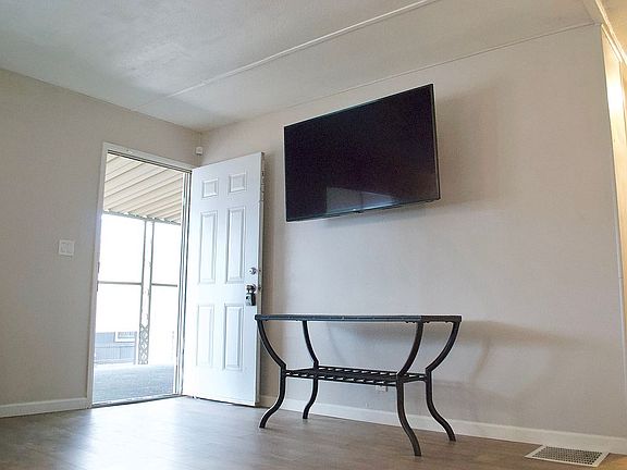 5th image of 2727 E University Dr #53