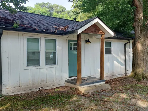 2107 Carruth St NW, Kennesaw, GA 30144