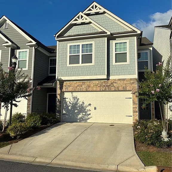 400 Whitetail Cir — Photo 1