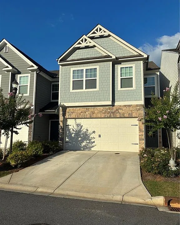 400 Whitetail Cir