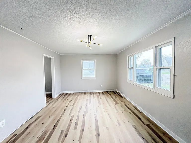 1525 Reswick Dr — Photo 6