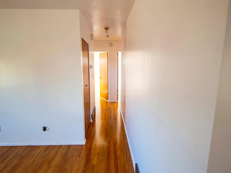 2441 W 24th Street Rd — Photo 11