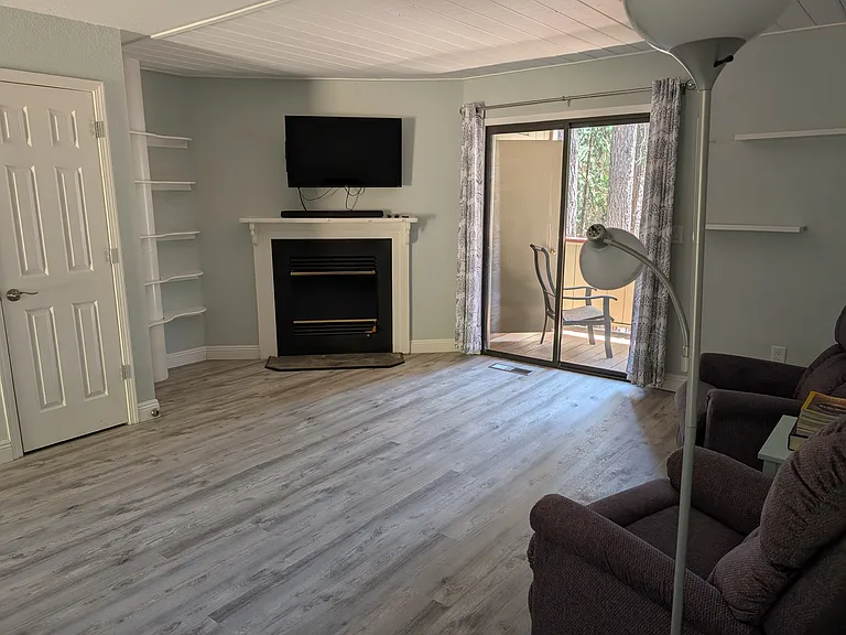 988 Manuel Rd — Photo 6