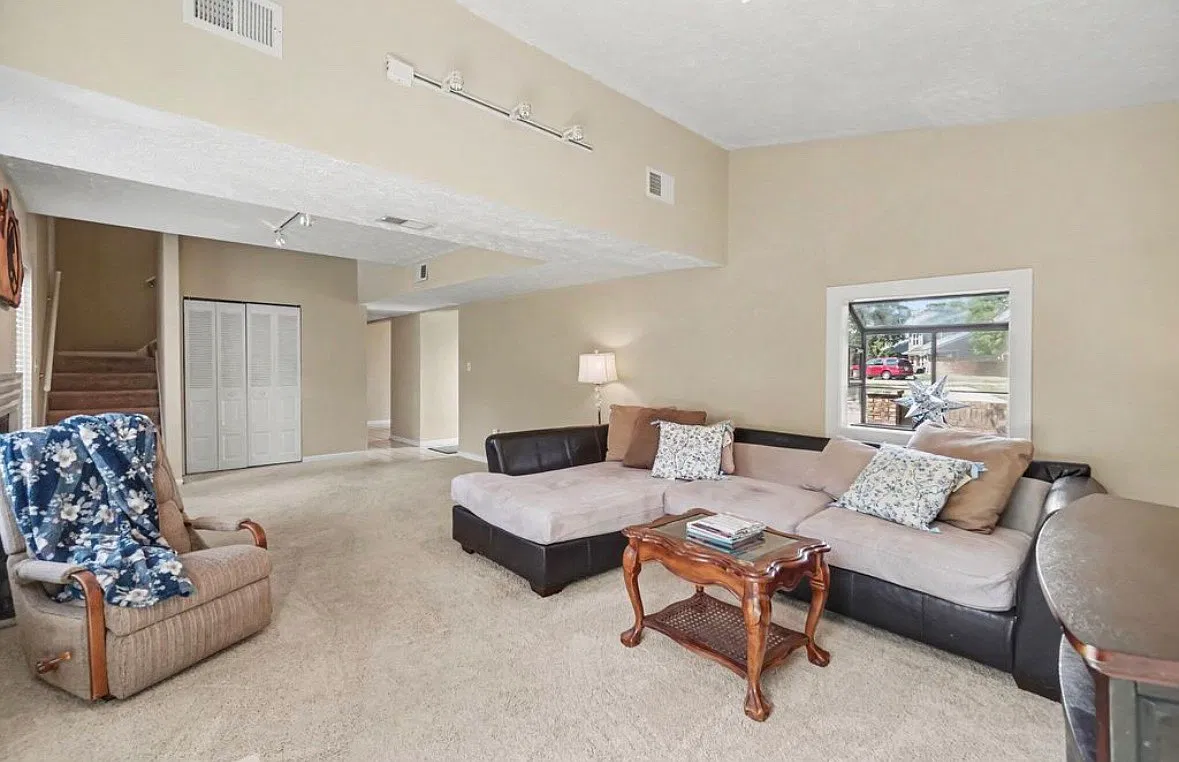 2 bed, 1338 sqft, $1,650 — Photo 3